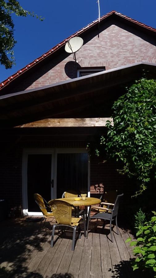 Ferienhaus Im Urigen Garten Bzw Eulenhaus Zingst Eksteriør billede